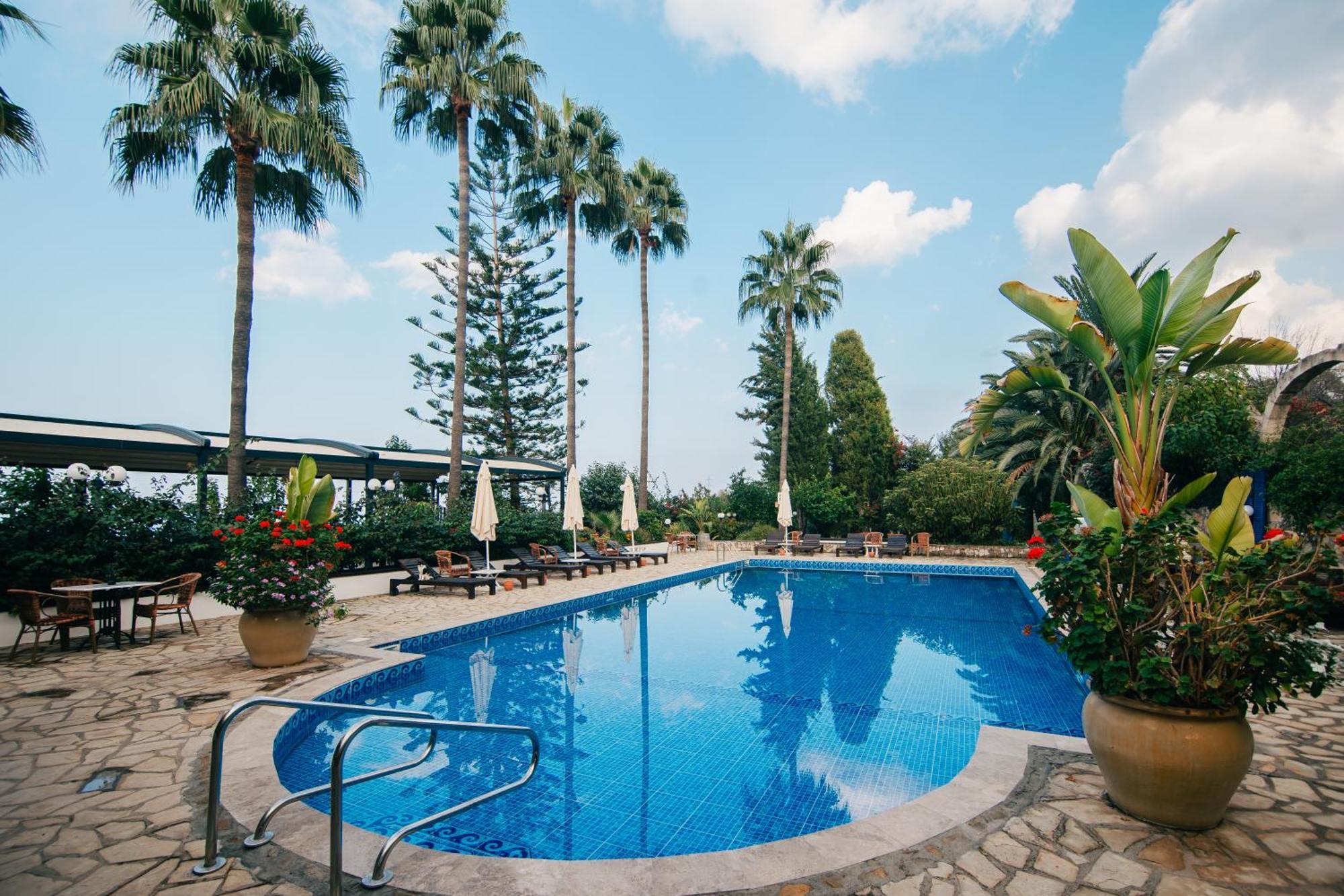 Хостел Bellapais Gardens Экстерьер фото